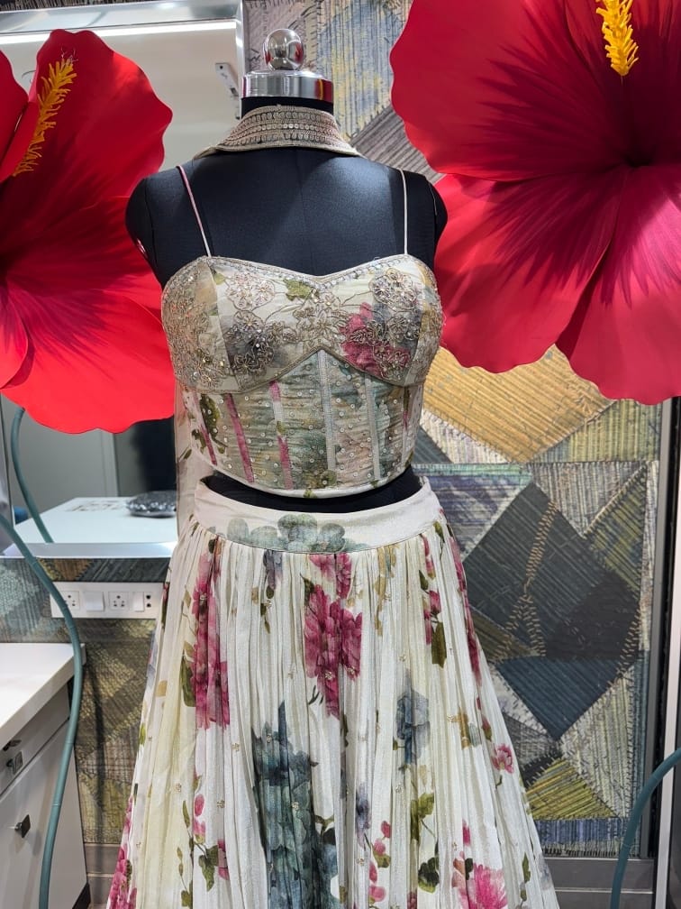 Floral charm Premier