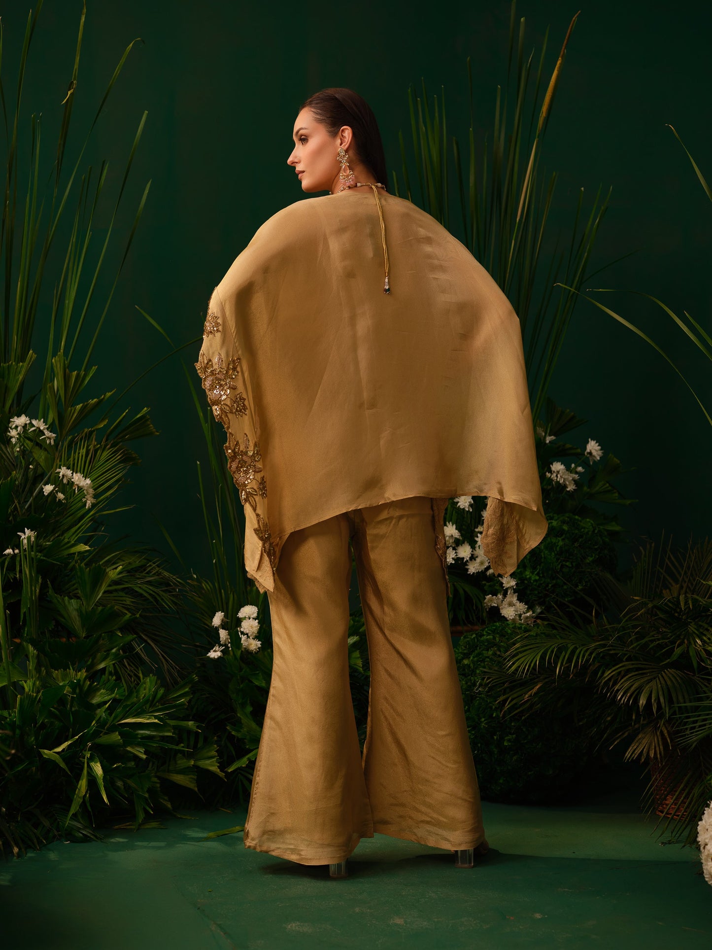 Akruti Kaftan Set
