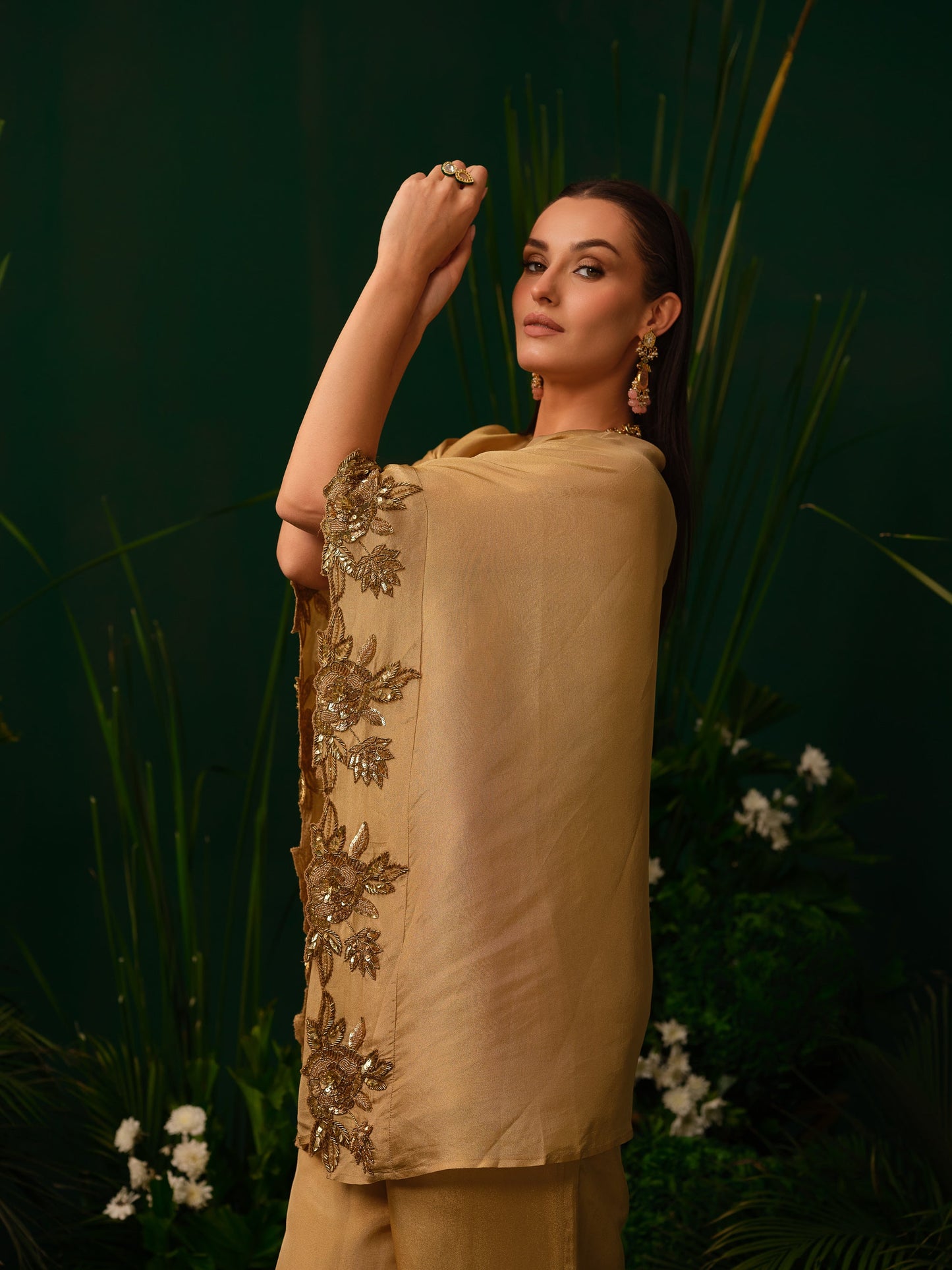 Akruti Kaftan Set
