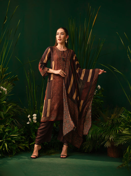 Vedara Kurti Set