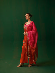 Orvaya Kurta Set