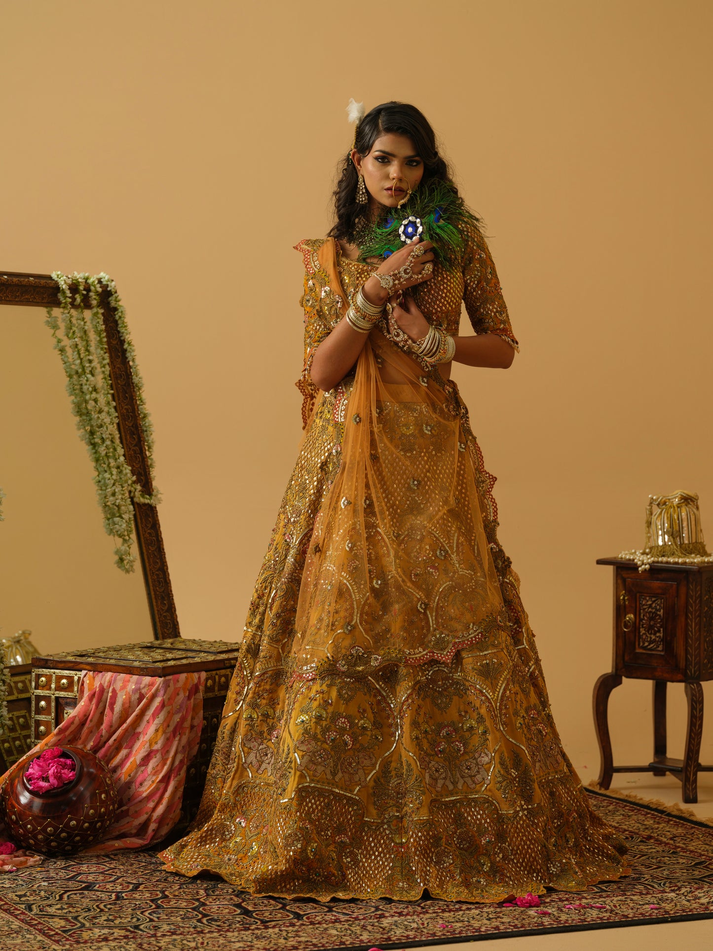 Golden Maharani Aura